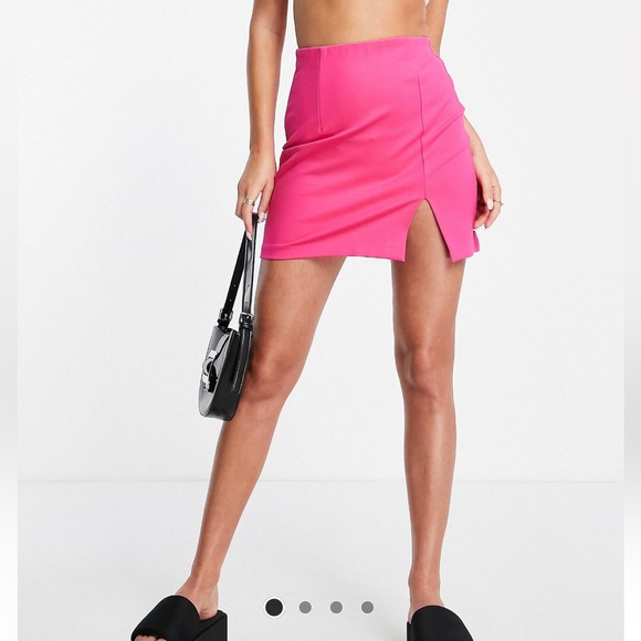 Hot Pink Mini Skirt. NEVER WORN. BNWT. - Picture 1 of 2